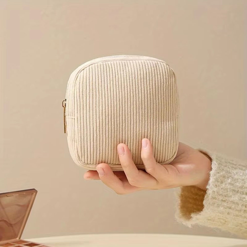 大容量サニタリーパッドバッグ 化粧品・口紅収納バッグ 下着・ - Cable Organizer のレビューと価格